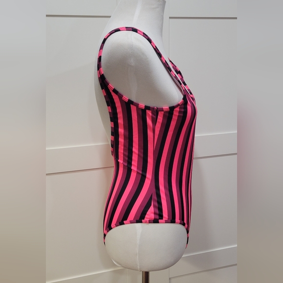 Y.A.S One piece vertical striped swimsuit - Picture 3 of 6